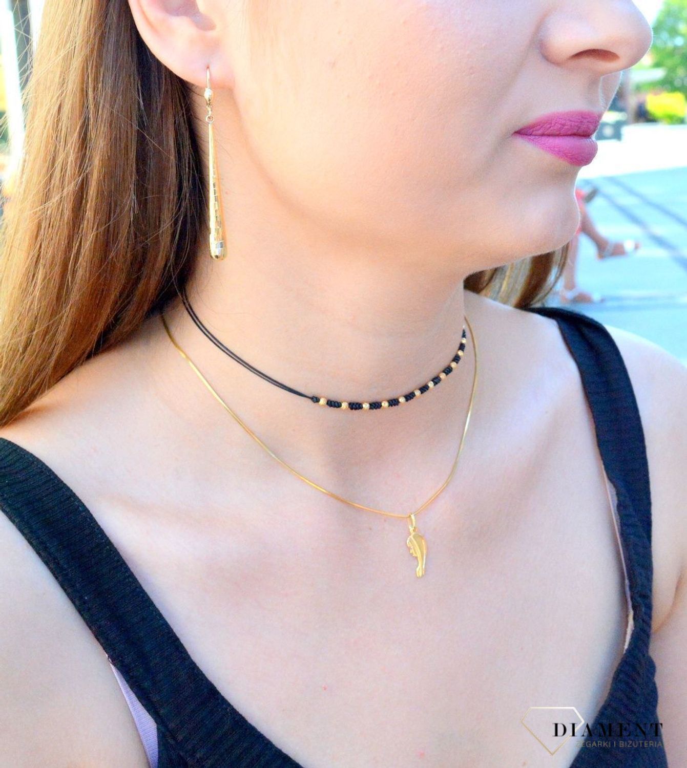 Kolczyki złote pr 333 długie sopelki grawerowane KL 4559 333. Od minimalistycznych zdobień po intensywne i nowoczesne formy. Olśniewające kolczyki wykonane z wysokiej jakości 8-karatowego żółtego złota grawerowane, próba 333.jpg